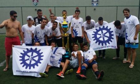 Campeões do 3º Torneio de Futebol Masculino e 1º Torneio de Futebol da Diversidade